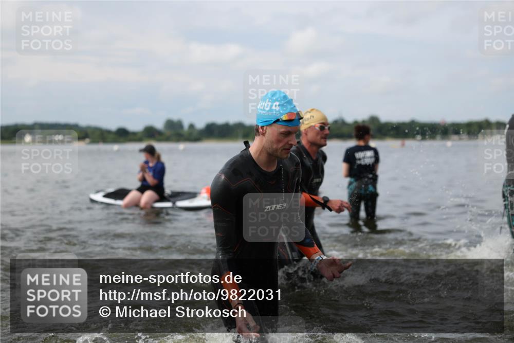 21.06.2026 - Viking Triathlon Michael Strokosch http://msf.ph/oto/9822031 21.06.2026 10:27:04 Schwimmen 7, 25, 176, 426, 547, 575 meine-sportfotos.de