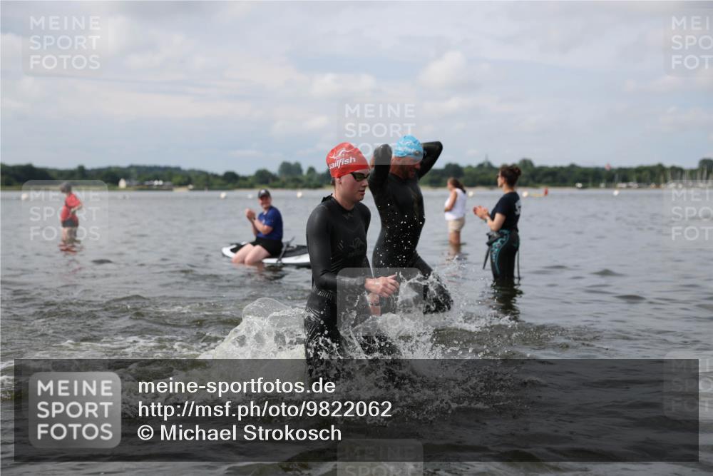 21.06.2026 - Viking Triathlon Michael Strokosch http://msf.ph/oto/9822062 21.06.2026 10:27:40 Schwimmen 46, 422, 626 meine-sportfotos.de