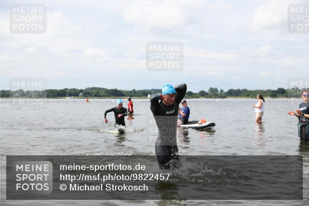 21.06.2026 - Viking Triathlon Michael Strokosch http://msf.ph/oto/9822457 21.06.2026 10:32:14 Schwimmen 13, 145 meine-sportfotos.de