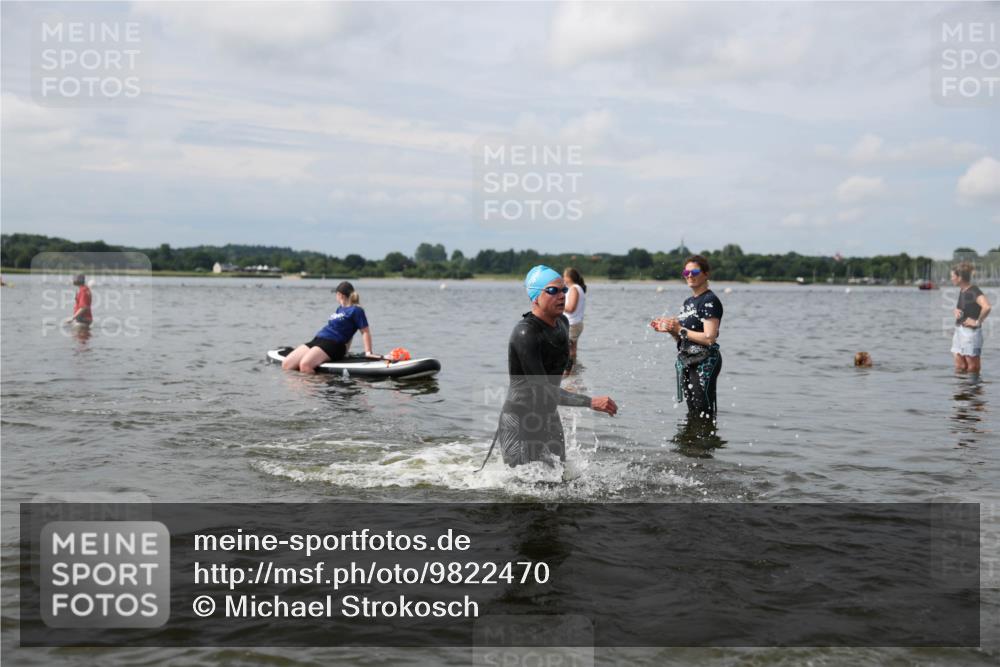 21.06.2026 - Viking Triathlon Michael Strokosch http://msf.ph/oto/9822470 21.06.2026 10:32:19 Schwimmen 13, 145 meine-sportfotos.de