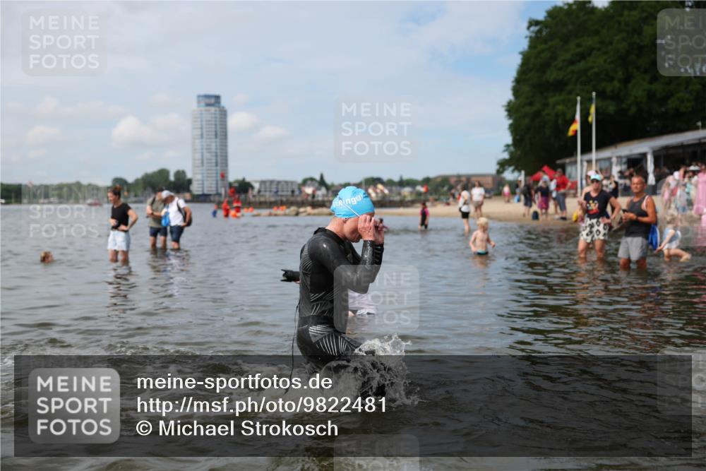 21.06.2026 - Viking Triathlon Michael Strokosch http://msf.ph/oto/9822481 21.06.2026 10:32:21 Schwimmen 13, 145 meine-sportfotos.de