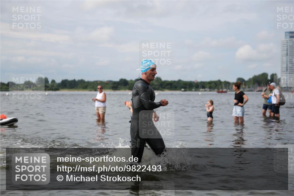 21.06.2026 - Viking Triathlon Michael Strokosch http://msf.ph/oto/9822493 21.06.2026 10:32:42 Schwimmen 126, 447, 500, 644 meine-sportfotos.de
