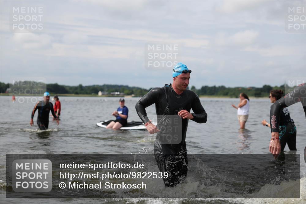 21.06.2026 - Viking Triathlon Michael Strokosch http://msf.ph/oto/9822539 21.06.2026 10:33:03 Schwimmen 109, 114, 238, 269, 383, 579, 625 meine-sportfotos.de