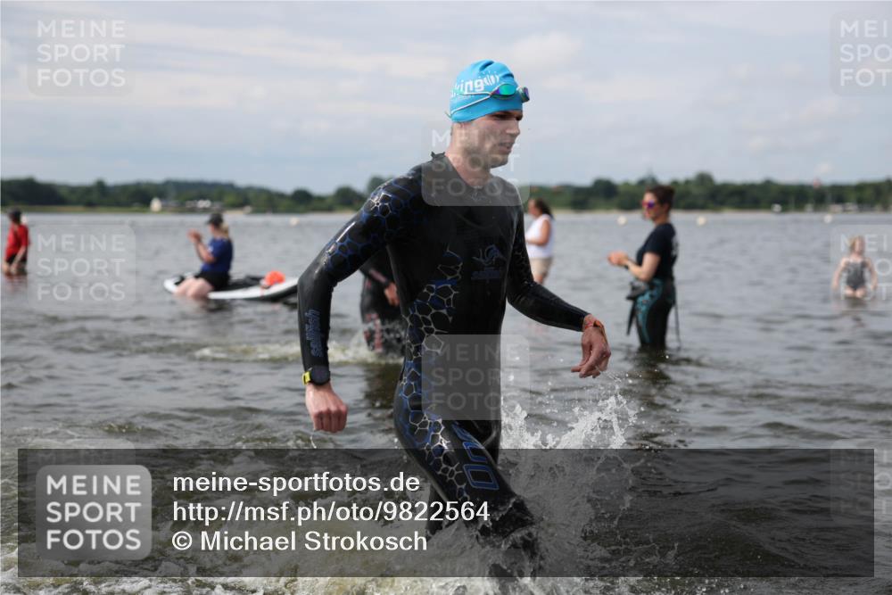 21.06.2026 - Viking Triathlon Michael Strokosch http://msf.ph/oto/9822564 21.06.2026 10:33:15 Schwimmen 109, 238, 446, 579, 625 meine-sportfotos.de