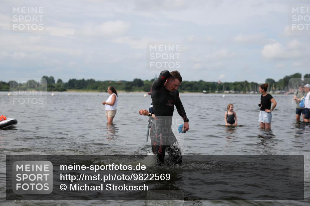 21.06.2026 - Viking Triathlon Michael Strokosch http://msf.ph/oto/9822569 21.06.2026 10:33:17 Schwimmen 109, 238, 446, 579, 625 meine-sportfotos.de