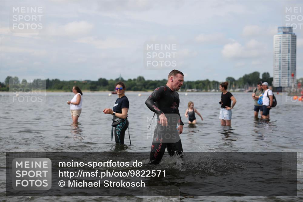21.06.2026 - Viking Triathlon Michael Strokosch http://msf.ph/oto/9822571 21.06.2026 10:33:17 Schwimmen 109, 238, 446, 579, 625 meine-sportfotos.de