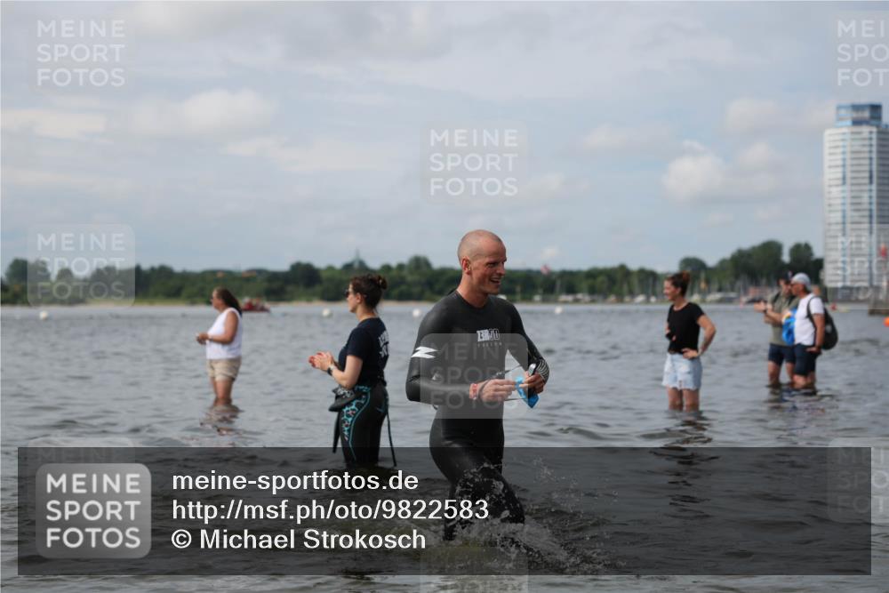 21.06.2026 - Viking Triathlon Michael Strokosch http://msf.ph/oto/9822583 21.06.2026 10:33:28 Schwimmen 62, 180, 392, 446, 537 meine-sportfotos.de