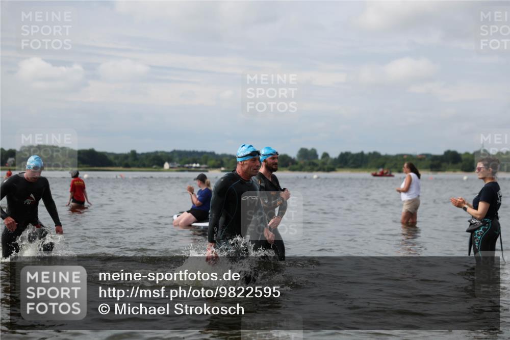 21.06.2026 - Viking Triathlon Michael Strokosch http://msf.ph/oto/9822595 21.06.2026 10:33:36 Schwimmen 28, 62, 180, 249, 392, 410, 446, 524, 537 meine-sportfotos.de