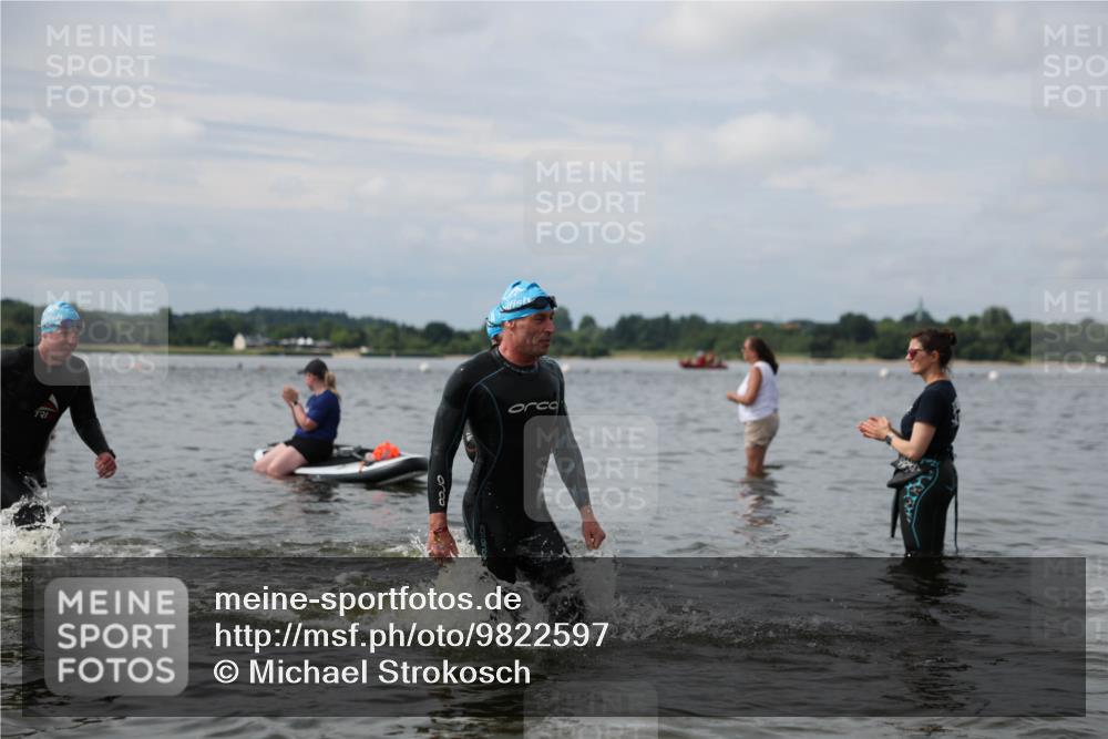 21.06.2026 - Viking Triathlon Michael Strokosch http://msf.ph/oto/9822597 21.06.2026 10:33:36 Schwimmen 28, 62, 180, 249, 392, 410, 446, 524, 537 meine-sportfotos.de