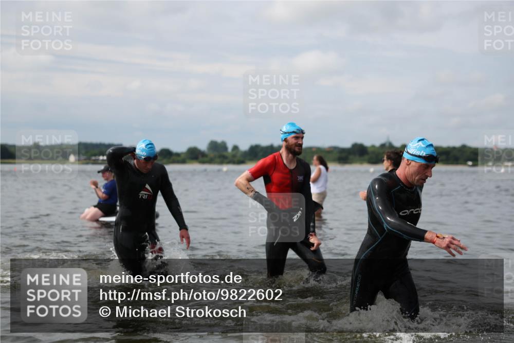 21.06.2026 - Viking Triathlon Michael Strokosch http://msf.ph/oto/9822602 21.06.2026 10:33:38 Schwimmen 28, 62, 180, 249, 265, 392, 410, 446, 524, 537 meine-sportfotos.de