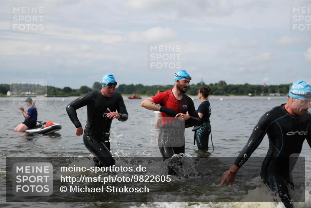 21.06.2026 - Viking Triathlon Michael Strokosch http://msf.ph/oto/9822605 21.06.2026 10:33:39 Schwimmen 28, 62, 180, 249, 265, 392, 410, 524, 537 meine-sportfotos.de