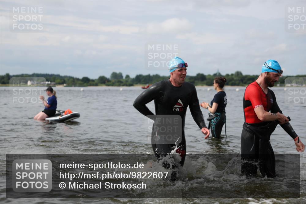 21.06.2026 - Viking Triathlon Michael Strokosch http://msf.ph/oto/9822607 21.06.2026 10:33:39 Schwimmen 28, 62, 180, 249, 265, 392, 410, 524, 537 meine-sportfotos.de