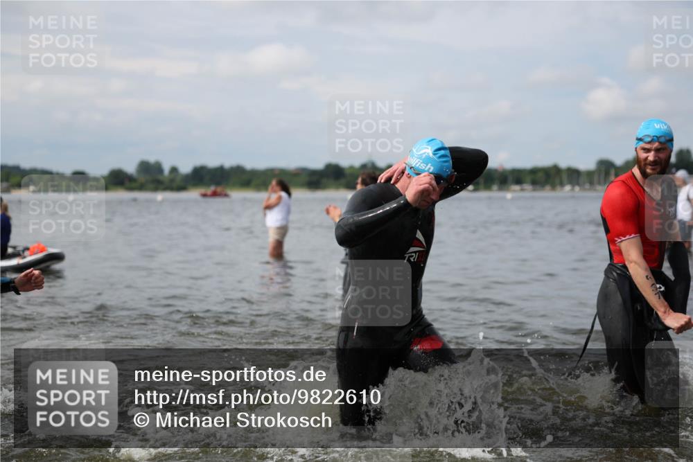 21.06.2026 - Viking Triathlon Michael Strokosch http://msf.ph/oto/9822610 21.06.2026 10:33:40 Schwimmen 28, 62, 180, 249, 265, 392, 410, 524, 537 meine-sportfotos.de