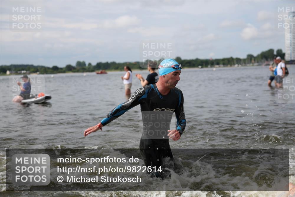 21.06.2026 - Viking Triathlon Michael Strokosch http://msf.ph/oto/9822614 21.06.2026 10:33:41 Schwimmen 28, 62, 180, 249, 265, 392, 410, 524, 537 meine-sportfotos.de