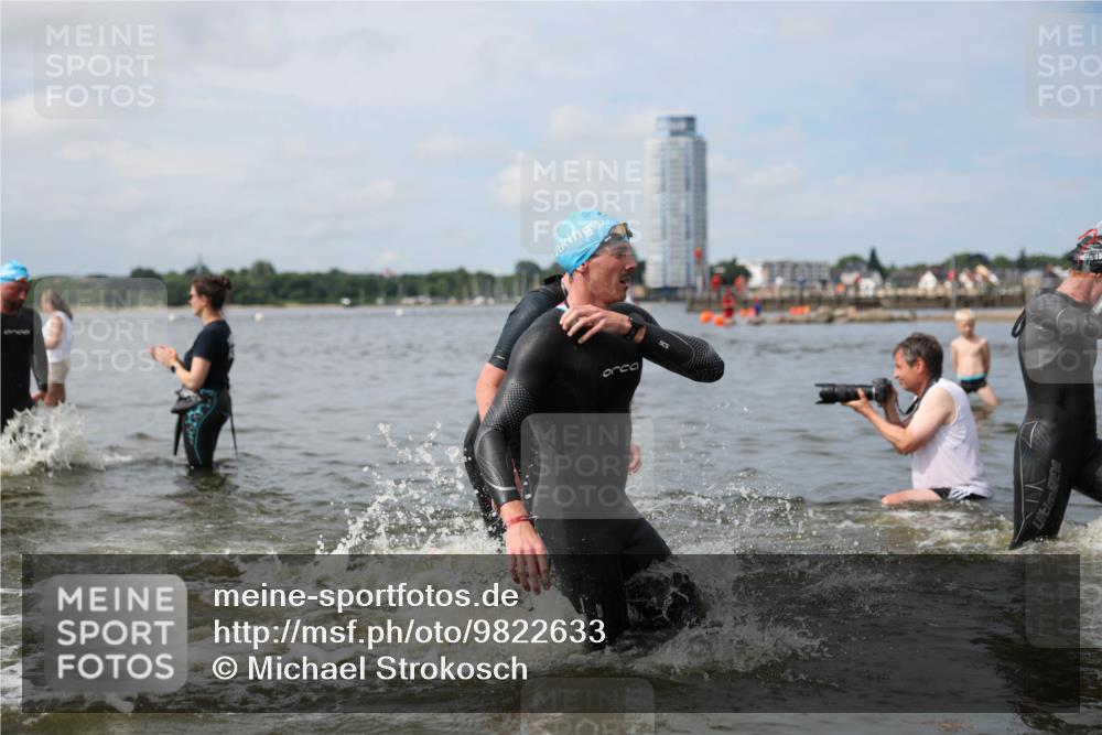 21.06.2026 - Viking Triathlon Michael Strokosch http://msf.ph/oto/9822633 21.06.2026 10:33:51 Schwimmen 28, 102, 154, 221, 249, 265, 343, 410, 432, 524, 537, 660, 664 meine-sportfotos.de