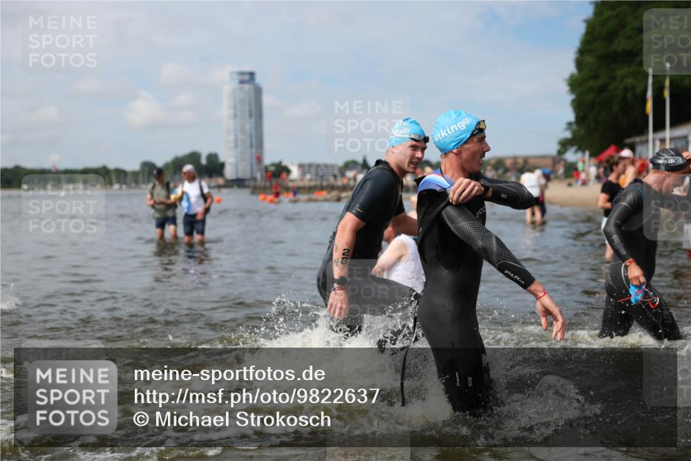 21.06.2026 - Viking Triathlon Michael Strokosch http://msf.ph/oto/9822637 21.06.2026 10:33:52 Schwimmen 28, 102, 154, 221, 249, 265, 343, 410, 432, 524, 660, 664 meine-sportfotos.de