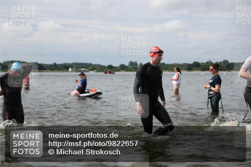 21.06.2026 - Viking Triathlon Michael Strokosch http://msf.ph/oto/9822657 21.06.2026 10:34:00 Schwimmen 47, 102, 154, 221, 265, 343, 432, 462, 524, 627, 660, 664 meine-sportfotos.de