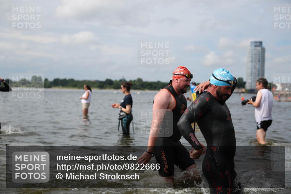 21.06.2026 - Viking Triathlon Michael Strokosch http://msf.ph/oto/9822666 21.06.2026 10:34:05 Schwimmen 47, 102, 154, 221, 343, 432, 462, 576, 627, 660, 664 meine-sportfotos.de