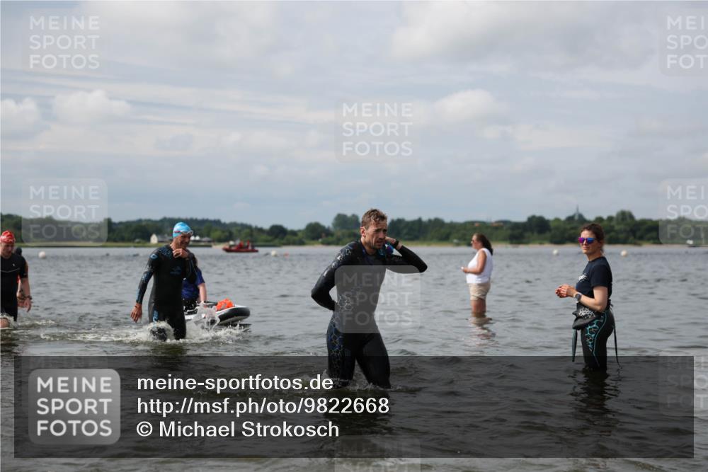 21.06.2026 - Viking Triathlon Michael Strokosch http://msf.ph/oto/9822668 21.06.2026 10:34:06 Schwimmen 47, 90, 102, 154, 170, 221, 343, 432, 462, 576, 627, 660, 664 meine-sportfotos.de