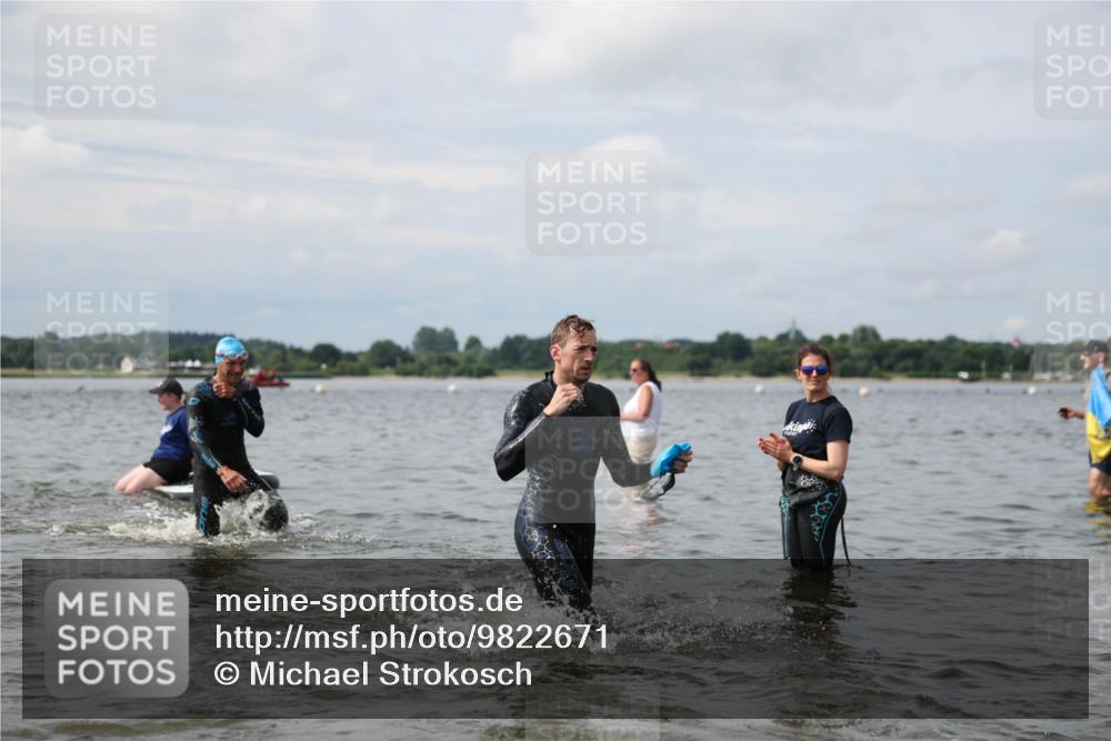 21.06.2026 - Viking Triathlon Michael Strokosch http://msf.ph/oto/9822671 21.06.2026 10:34:07 Schwimmen 30, 47, 90, 102, 154, 170, 221, 343, 432, 462, 576, 627, 660, 664 meine-sportfotos.de