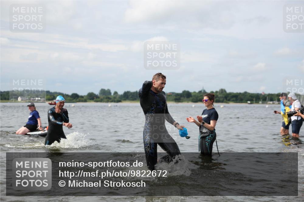 21.06.2026 - Viking Triathlon Michael Strokosch http://msf.ph/oto/9822672 21.06.2026 10:34:07 Schwimmen 30, 47, 90, 102, 154, 170, 221, 343, 432, 462, 576, 627, 660, 664 meine-sportfotos.de