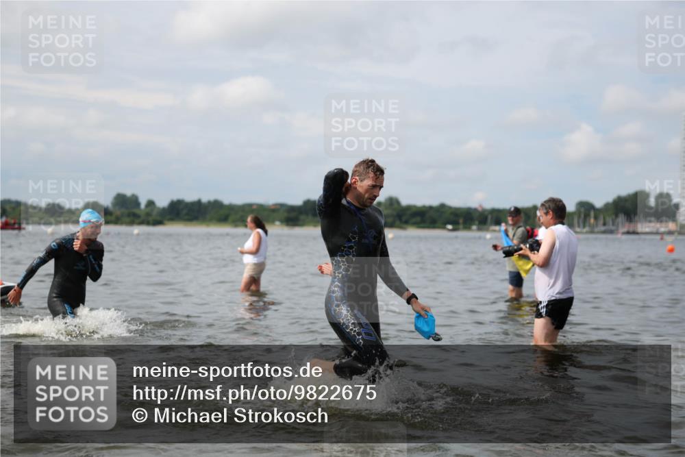 21.06.2026 - Viking Triathlon Michael Strokosch http://msf.ph/oto/9822675 21.06.2026 10:34:08 Schwimmen 30, 47, 90, 102, 154, 170, 221, 432, 462, 576, 627, 660, 664 meine-sportfotos.de