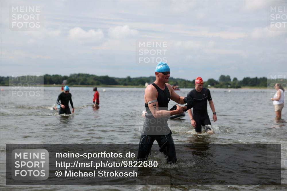 21.06.2026 - Viking Triathlon Michael Strokosch http://msf.ph/oto/9822680 21.06.2026 10:34:11 Schwimmen 30, 47, 90, 154, 170, 221, 432, 462, 576, 627, 660, 664 meine-sportfotos.de