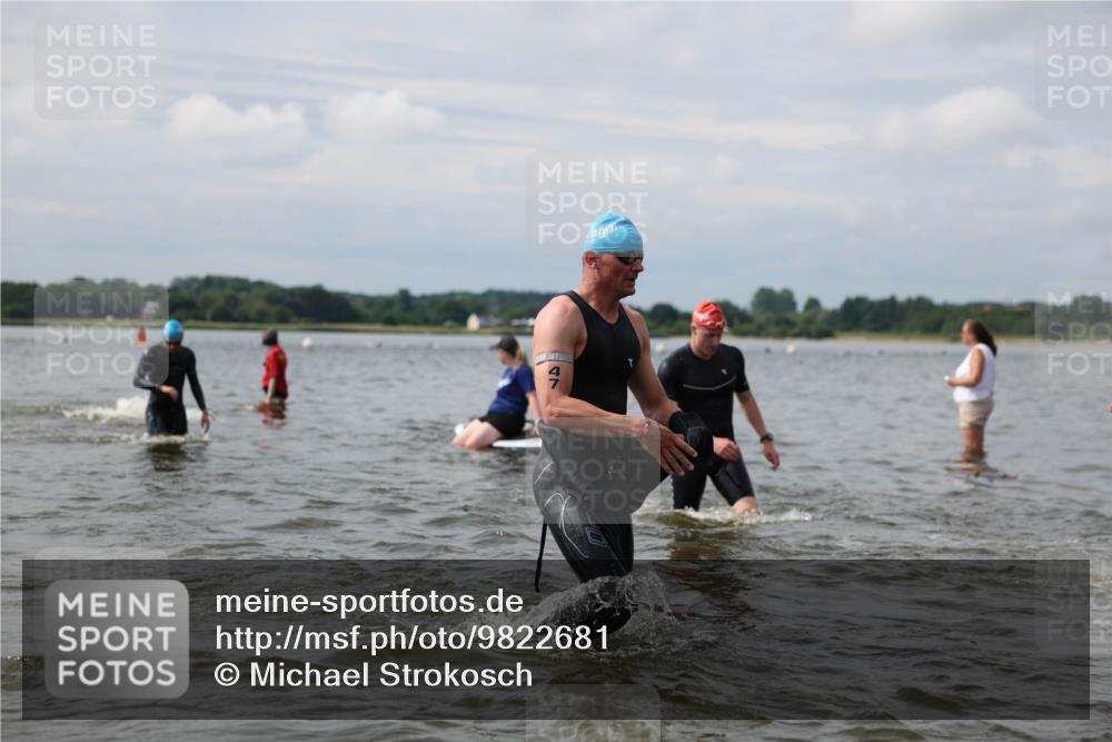 21.06.2026 - Viking Triathlon Michael Strokosch http://msf.ph/oto/9822681 21.06.2026 10:34:11 Schwimmen 30, 47, 90, 154, 170, 221, 432, 462, 576, 627, 660, 664 meine-sportfotos.de