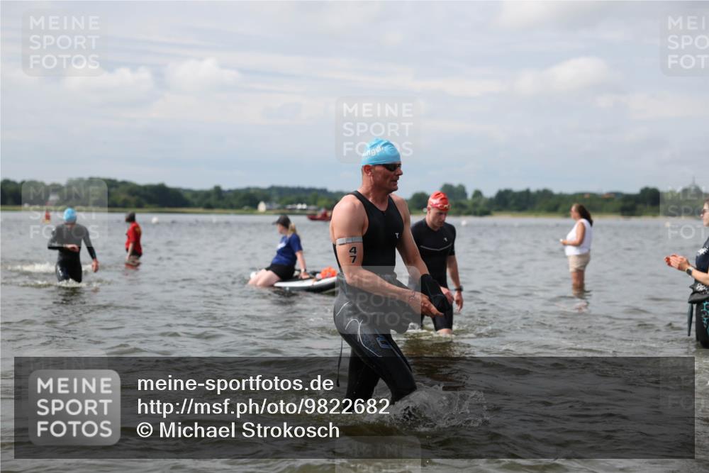 21.06.2026 - Viking Triathlon Michael Strokosch http://msf.ph/oto/9822682 21.06.2026 10:34:11 Schwimmen 30, 47, 90, 154, 170, 221, 432, 462, 576, 627, 660, 664 meine-sportfotos.de