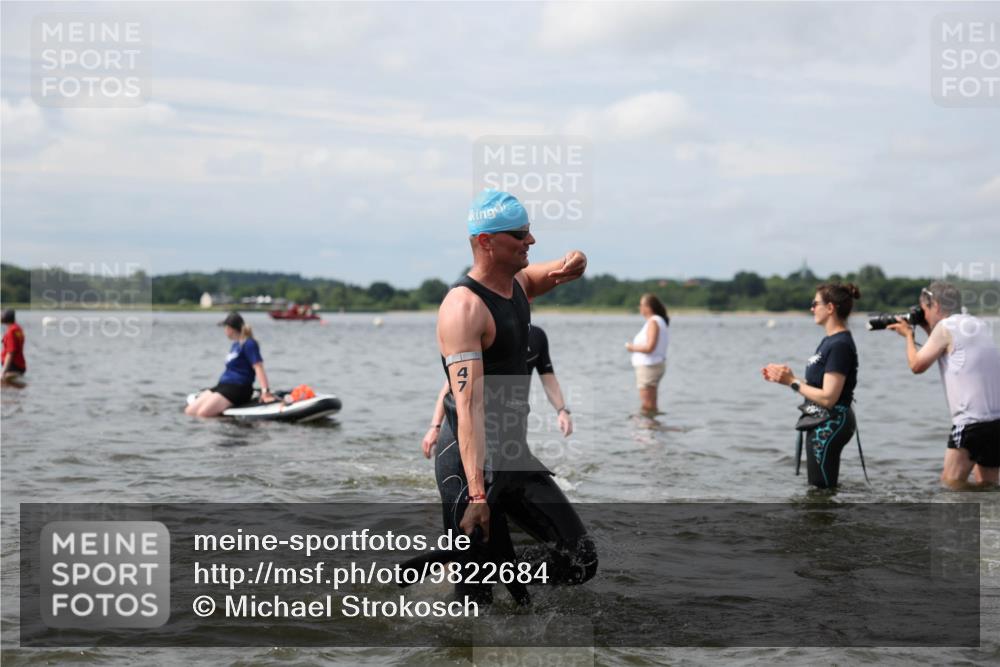 21.06.2026 - Viking Triathlon Michael Strokosch http://msf.ph/oto/9822684 21.06.2026 10:34:12 Schwimmen 30, 47, 90, 170, 221, 432, 462, 576, 627, 664 meine-sportfotos.de