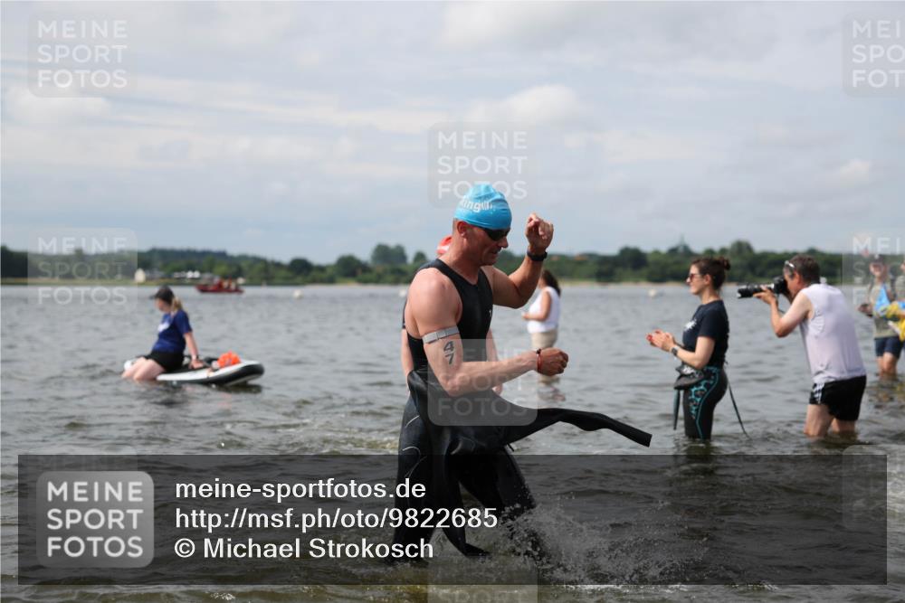 21.06.2026 - Viking Triathlon Michael Strokosch http://msf.ph/oto/9822685 21.06.2026 10:34:12 Schwimmen 30, 47, 90, 170, 221, 432, 462, 576, 627, 664 meine-sportfotos.de