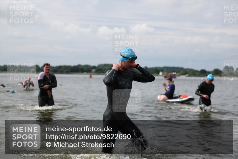 21.06.2026 - Viking Triathlon Michael Strokosch http://msf.ph/oto/9822690 21.06.2026 10:34:20 Schwimmen 30, 47, 90, 170, 391, 576, 627, 653 meine-sportfotos.de