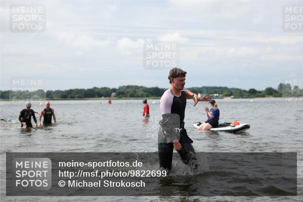 21.06.2026 - Viking Triathlon Michael Strokosch http://msf.ph/oto/9822699 21.06.2026 10:34:23 Schwimmen 30, 90, 170, 391, 440, 576, 653 meine-sportfotos.de