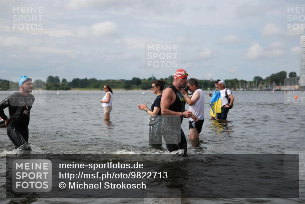 21.06.2026 - Viking Triathlon Michael Strokosch http://msf.ph/oto/9822713 21.06.2026 10:34:34 Schwimmen 51, 82, 118, 255, 386, 391, 440, 653 meine-sportfotos.de