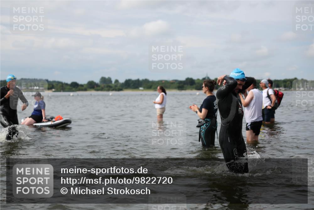 21.06.2026 - Viking Triathlon Michael Strokosch http://msf.ph/oto/9822720 21.06.2026 10:34:36 Schwimmen 51, 82, 118, 161, 255, 386, 391, 440, 536, 653 meine-sportfotos.de