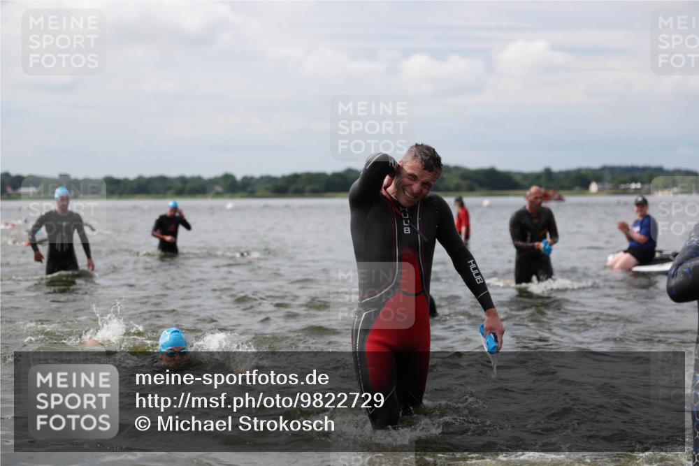 21.06.2026 - Viking Triathlon Michael Strokosch http://msf.ph/oto/9822729 21.06.2026 10:34:39 Schwimmen 26, 51, 82, 118, 161, 199, 255, 386, 391, 440, 536, 653 meine-sportfotos.de