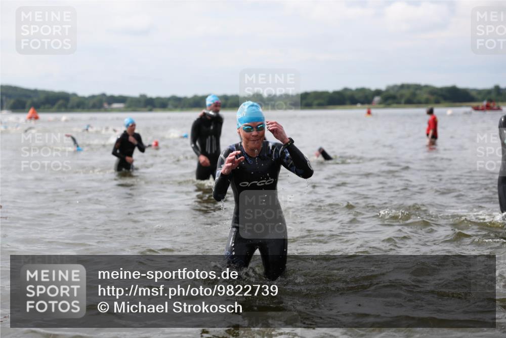 21.06.2026 - Viking Triathlon Michael Strokosch http://msf.ph/oto/9822739 21.06.2026 10:34:43 Schwimmen 26, 51, 82, 118, 161, 199, 255, 267, 386, 391, 440, 536 meine-sportfotos.de