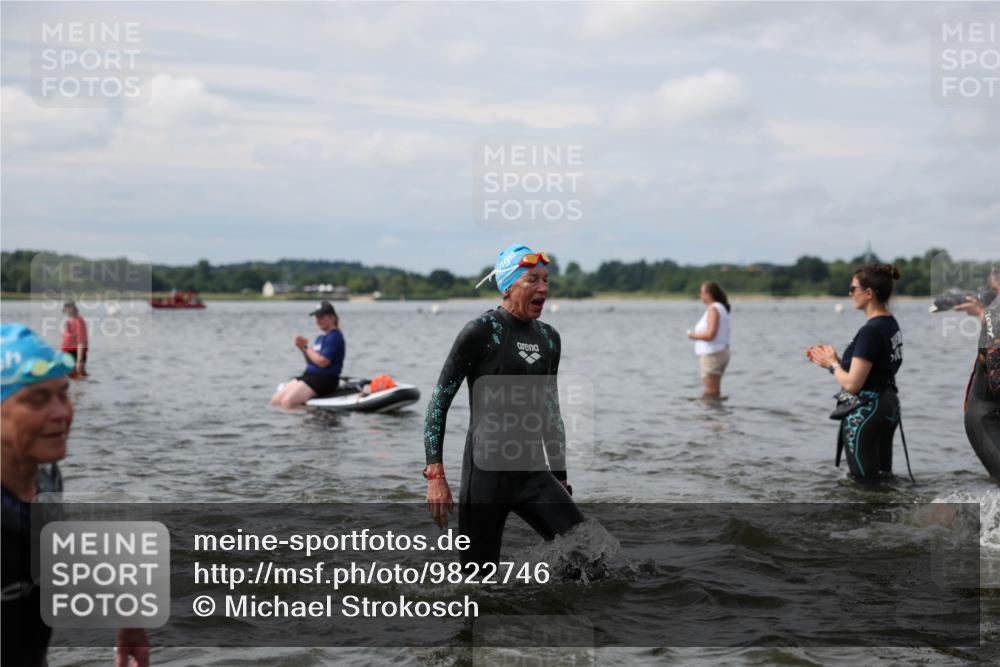 21.06.2026 - Viking Triathlon Michael Strokosch http://msf.ph/oto/9822746 21.06.2026 10:34:45 Schwimmen 26, 51, 82, 118, 161, 199, 255, 267, 386, 391, 440, 536 meine-sportfotos.de