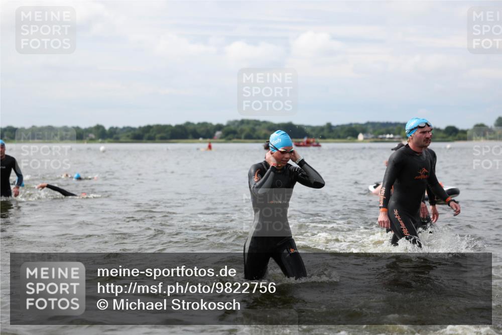 21.06.2026 - Viking Triathlon Michael Strokosch http://msf.ph/oto/9822756 21.06.2026 10:34:50 Schwimmen 18, 26, 51, 82, 118, 161, 199, 255, 267, 372, 386, 536, 621 meine-sportfotos.de