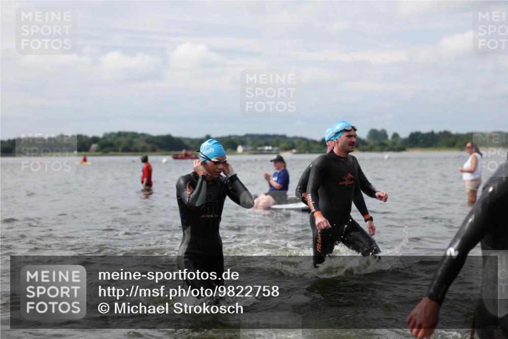 21.06.2026 - Viking Triathlon Michael Strokosch http://msf.ph/oto/9822758 21.06.2026 10:34:50 Schwimmen 18, 26, 51, 82, 118, 161, 199, 255, 267, 372, 386, 536, 621 meine-sportfotos.de