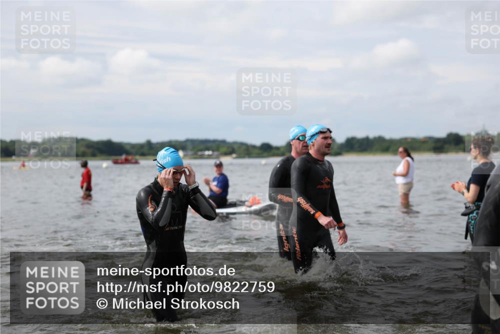 21.06.2026 - Viking Triathlon Michael Strokosch http://msf.ph/oto/9822759 21.06.2026 10:34:51 Schwimmen 18, 26, 82, 118, 161, 199, 255, 267, 372, 386, 536, 621 meine-sportfotos.de
