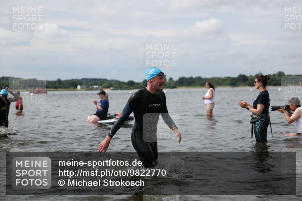 21.06.2026 - Viking Triathlon Michael Strokosch http://msf.ph/oto/9822770 21.06.2026 10:34:57 Schwimmen 18, 26, 100, 161, 199, 267, 372, 386, 536, 568, 621 meine-sportfotos.de