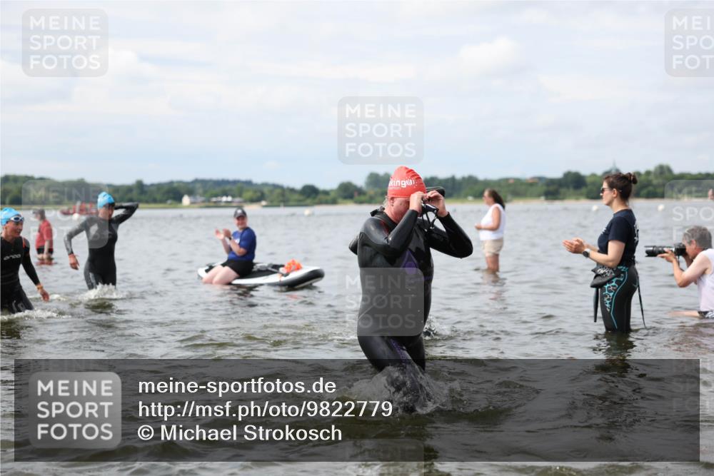 21.06.2026 - Viking Triathlon Michael Strokosch http://msf.ph/oto/9822779 21.06.2026 10:35:02 Schwimmen 18, 26, 73, 100, 199, 267, 372, 568, 621, 623 meine-sportfotos.de