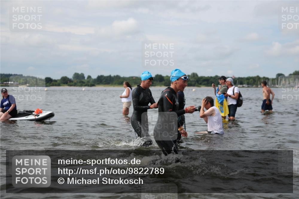 21.06.2026 - Viking Triathlon Michael Strokosch http://msf.ph/oto/9822789 21.06.2026 10:35:07 Schwimmen 18, 73, 100, 194, 267, 372, 490, 568, 621, 623 meine-sportfotos.de