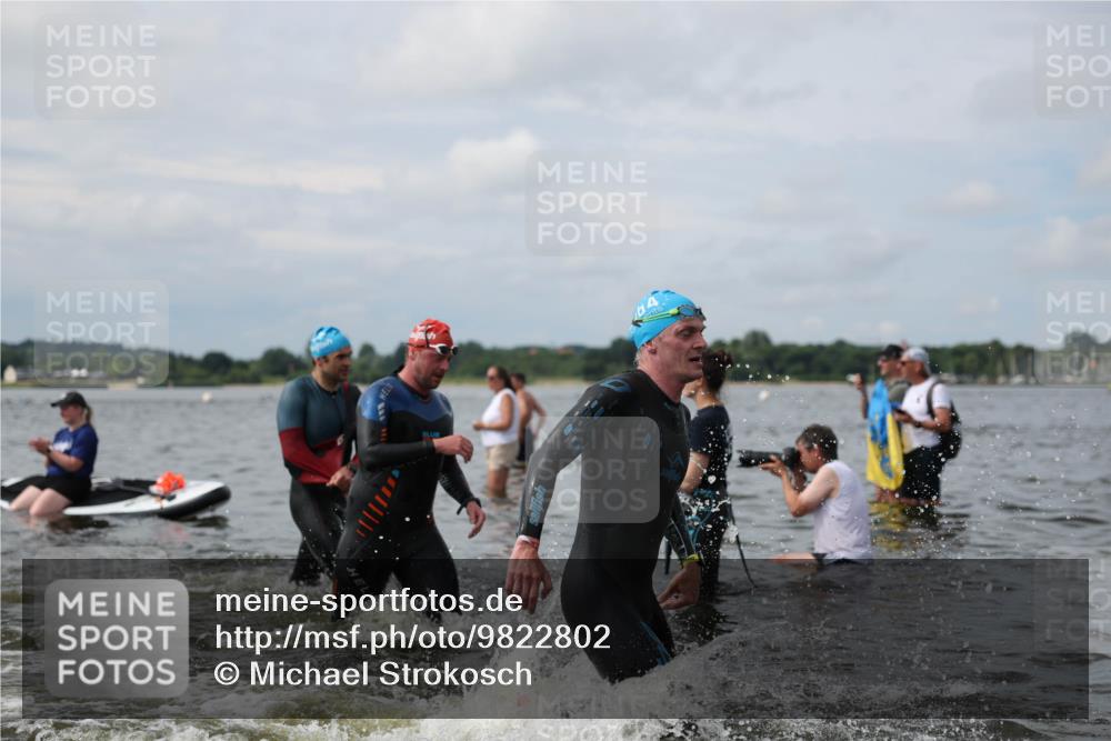 21.06.2026 - Viking Triathlon Michael Strokosch http://msf.ph/oto/9822802 21.06.2026 10:35:15 Schwimmen 18, 49, 73, 100, 136, 194, 242, 311, 332, 372, 380, 430, 490, 501, 551, 568, 623 meine-sportfotos.de
