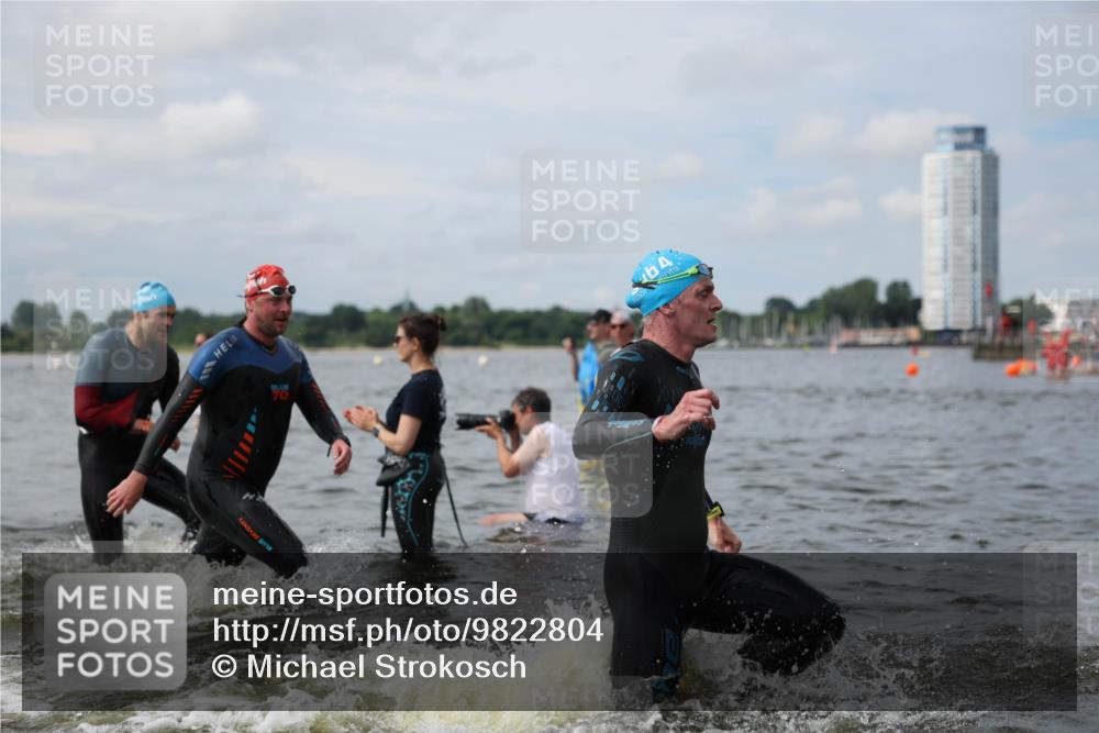 21.06.2026 - Viking Triathlon Michael Strokosch http://msf.ph/oto/9822804 21.06.2026 10:35:15 Schwimmen 18, 49, 73, 100, 136, 194, 242, 311, 332, 372, 380, 430, 490, 501, 551, 568, 623 meine-sportfotos.de