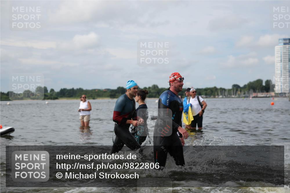 21.06.2026 - Viking Triathlon Michael Strokosch http://msf.ph/oto/9822806 21.06.2026 10:35:16 Schwimmen 49, 73, 100, 136, 194, 242, 311, 332, 380, 430, 490, 501, 551, 568, 623 meine-sportfotos.de