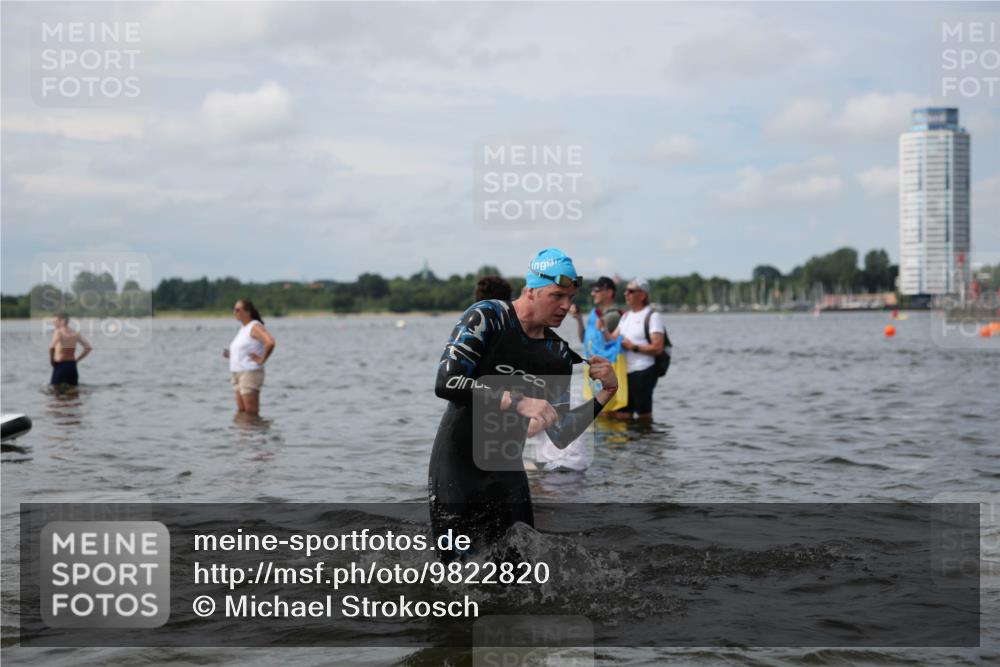 21.06.2026 - Viking Triathlon Michael Strokosch http://msf.ph/oto/9822820 21.06.2026 10:35:21 Schwimmen 49, 73, 136, 194, 226, 242, 311, 332, 380, 430, 490, 501, 551, 568, 623 meine-sportfotos.de