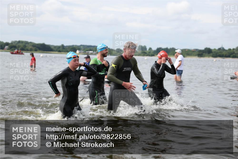 21.06.2026 - Viking Triathlon Michael Strokosch http://msf.ph/oto/9822856 21.06.2026 10:35:55 Schwimmen 20, 137, 200, 202, 360, 472, 530, 560, 651 meine-sportfotos.de