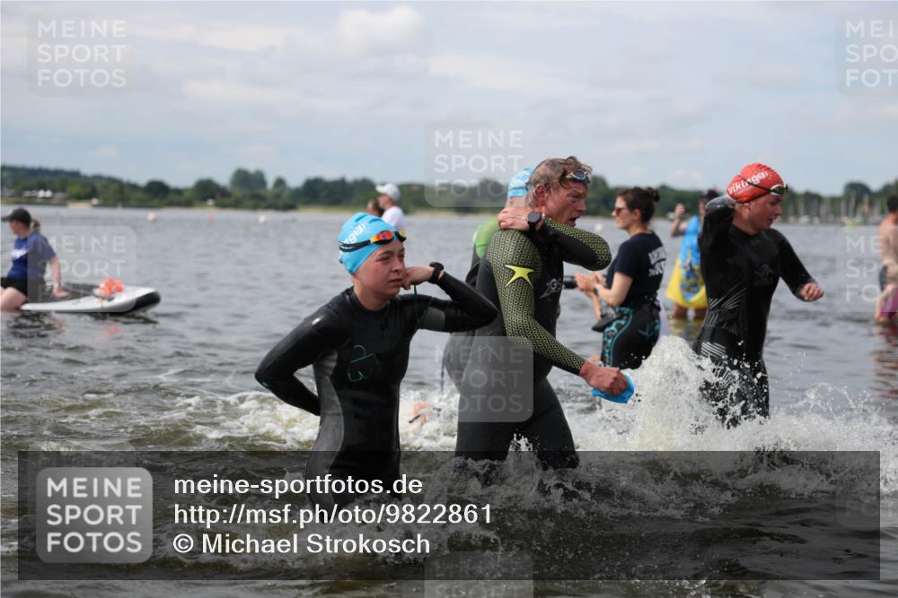 21.06.2026 - Viking Triathlon Michael Strokosch http://msf.ph/oto/9822861 21.06.2026 10:35:56 Schwimmen 20, 137, 200, 202, 360, 472, 530, 560, 651 meine-sportfotos.de
